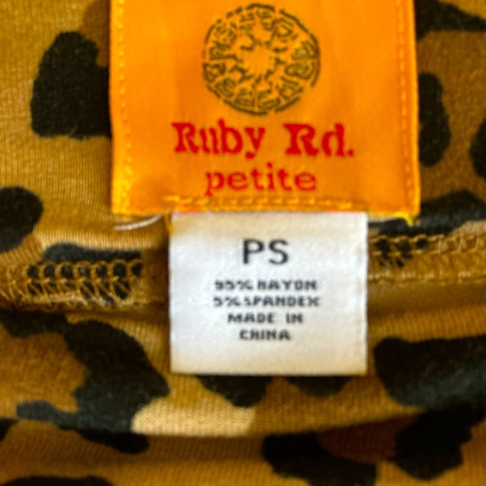 Ruby Rd Top Cheetah Print - Picture 3 of 4